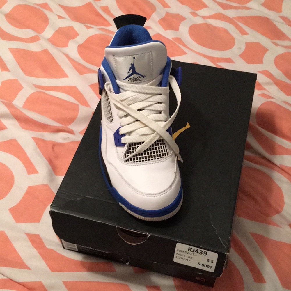 Air Jordan 4s